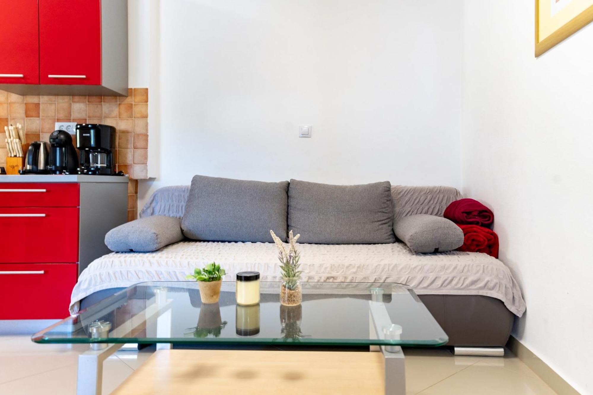 Foric Apartments With Outdoor Heated Pool Rab Town Exteriér fotografie