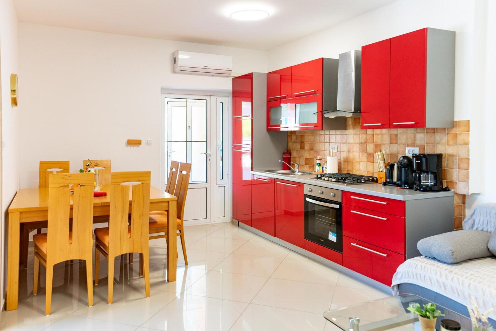 Foric Apartments With Outdoor Heated Pool Rab Town Exteriér fotografie